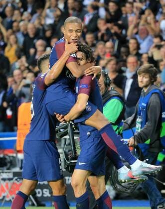 20170927,CL, Champions League, Paris Saint Germain vs FC Bayern München, Fussball, im Bild: Marquinhos (PSG),Kylian Mbappe (PSG), und Edinson Cavani (PSG) jubeln zum 2:0