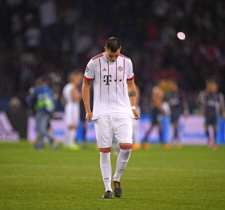 27.09.2017, Fussball UEFA Champions League 2017 2018, Gruppenphase, 2.Spieltag, Paris Saint Germain - FC Bayern München, im Stade du Parc des Princes in Paris. Niklas Süle (FC Bayern München) nach dem Spiel frustriert. 