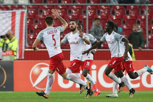 SOCCER - EL, RBS vs Marseille SALZBURG,AUSTRIA,28.SEP.17 - SOCCER - UEFA Europa League, group stage, Red Bull Salzburg vs Olympique Marseille. Image shows the rejoicing of Munas Dabbur, Diadie Samassekou and Duje Caleta-Car (RBS). GEPAxpictures xMathiasxMandl
