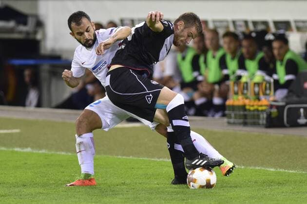 Li. Junior Morais, SB, re. Domen Crnigoj, FCL, FC Lugano - FC Steaua Bukarest, Europa League, Fussball, 28.09.2017 