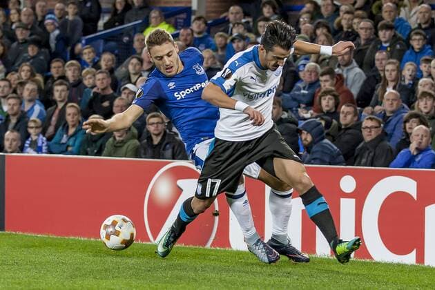 Nikola Vlasic of Everton in action with Miguel Bedoya Apollon Limmasol FC during the UEFA Europa League Group Stage match between Everton and Apollen Limassol at Goodison Park, Liverpool, England on 28 September 2017. Copyright: xAlanxHaywardx 16920031