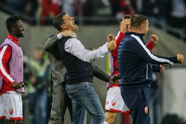Bilder des Tages - SPORT Vladan Milojevic (Belgrad), 1. FC Koeln - Roter Stern Belgrad Koeln Copyright: xEIBNER BenjaminxHornx EP_BHN