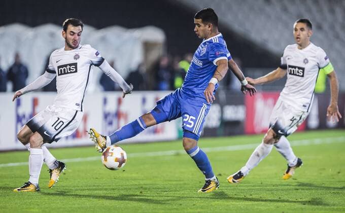 28th September 2017, Partizan Stadium, Belgrade, Serbia; UEFA Europa League group stage, Partizan versus Dynamo Kiev; Midfielder Marko Jankovic of Partizan fights for the ball against Midfielder Derlis Gonzalez of Dynamo Kiev  ActionPlus11935080