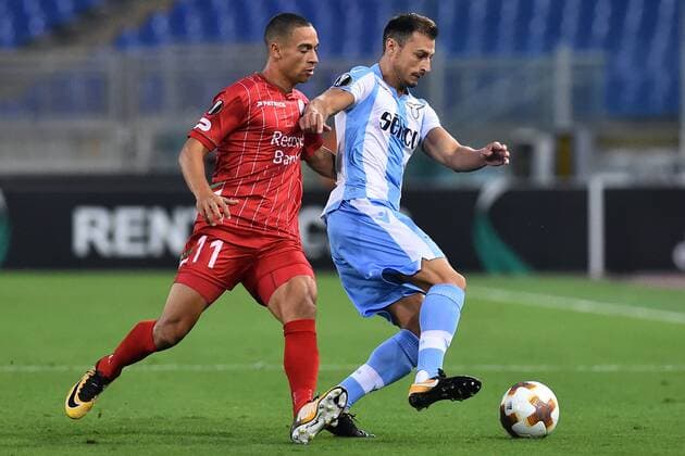 Roma 28-09-2017 Europa League Lazio Zulte Waregem Nella foto Nill De Pauw e Stefan Radu Photo Fotografo01  Copyright: xFotografo01x xIPAx xFotografo01x