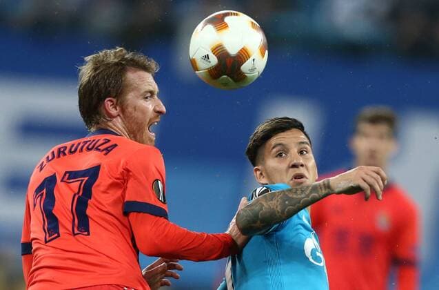 September 28, 2017 - Saint Petersburg, Russia - David Zurutuza of FC Real Sociedad (L) and Sebastian Driussi of FC Zenit Saint Petersburg vie for the ball during the UEFA Europa League Group L football match between FC Zenit Saint Petersburg and FC Real Sociedad at Saint Petersburg Stadium on September 28, 2017 in St.Petersburg, Russia. Zenit v Real Sociedad - UEFA Europa League  - ZUMAn230 20170928_zaa_n230_293 Copyright: xIgorxRussakx