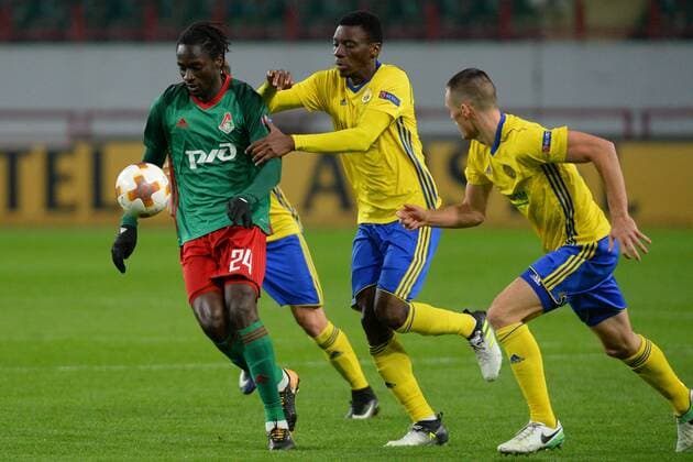 MOSCOW, RUSSIA - SEPTEMBER 28, 2017: Lokomotiv Moscow s Eder and FC Fastav Zlin s Ibrahim Traore, Ondrej Baco (L-R) fight for the ball in their 2017-18 UEFA Europa League Group F Round 2 football match at RZD Arena Stadium. FC Lokomotiv Moscow won the game 3-0. Ivan Vodopyanov TASS  TS06255E