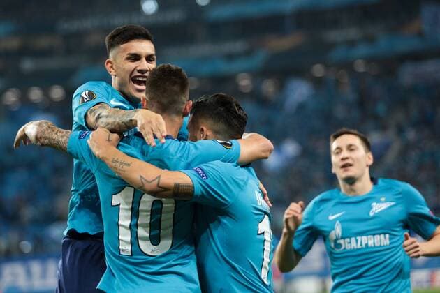 September 28, 2017 - Saint Petersburg, Russia - Leandro Paredes, Emiliano Rigoni, Sebastian Driussi and Daler Kuzyaev (L-R) of FC Zenit Saint Petersburg celebrates after scoring a goal during the UEFA Europa League Group L football match between FC Zenit Saint Petersburg and FC Real Sociedad at Saint Petersburg Stadium on September 28, 2017 in St.Petersburg, Russia. Zenit v Real Sociedad - UEFA Europa League  - ZUMAn230 20170928_zaa_n230_304 Copyright: xIgorxRussakx