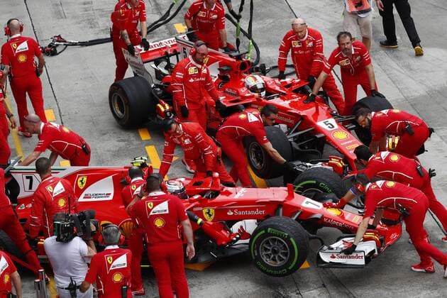 Motorsports: FIA Formula One World Championship WM Weltmeisterschaft 2017, Grand Prix of Malaysia, 7 Kimi Raikkonen (FIN, Scuderia Ferrari), 5 Sebastian Vettel (GER, Scuderia Ferrari), Sepang Malaysia