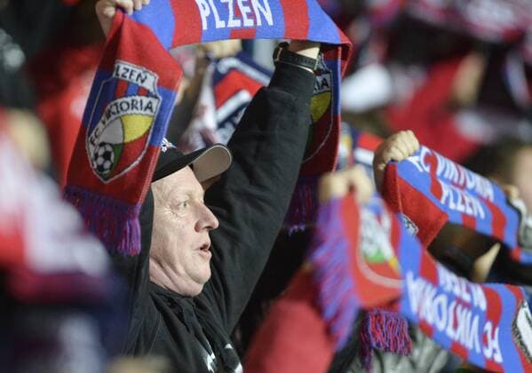 Soccer fans of Viktoria Pilsen attend the 2nd round group G European League soccer match Viktoria Plzen vs Hapoel Beer Sheva in Pilsen, Czech Republic, on September 28, 2017. (CTKxPhoto MiroslavxChaloupka) CTKPhotoP201709280969101  cha11