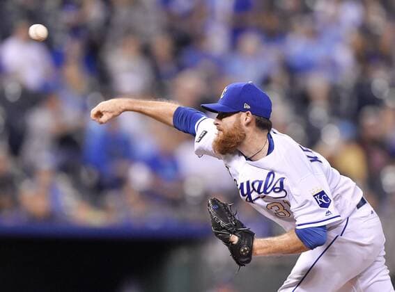 September 29, 2017 - Kansas City, MO, USA - Kansas City Royals starting pitcher Ian Kennedy throws in the first inning against the Arizona Diamondbacks at Kauffman Stadium in Kansas City, Mo., on Friday, Sept. 29, 2017. Arizona at Kansas City - ZUMAm67_ 20170929_zaf_m67_017 Copyright: xJohnxSleezerx