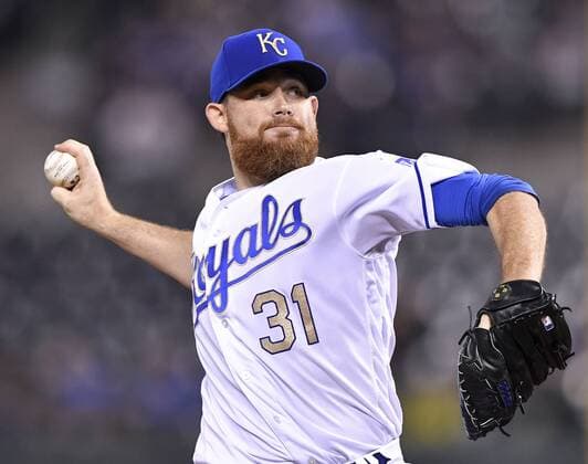 September 29, 2017 - Kansas City, MO, USA - Kansas City Royals starting pitcher Ian Kennedy throws in the second inning against the Arizona Diamondbacks at Kauffman Stadium in Kansas City, Mo., on Friday, Sept. 29, 2017. Arizona at Kansas City - ZUMAm67_ 20170929_zaf_m67_019 Copyright: xJohnxSleezerx
