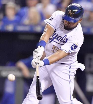 September 29, 2017 - Kansas City, MO, USA - The Kansas City Royals Melky Cabrera connects on a double in the first inning against the Arizona Diamondbacks at Kauffman Stadium in Kansas City, Mo., on Friday, Sept. 29, 2017. Arizona at Kansas City - ZUMAm67_ 20170929_zaf_m67_021 Copyright: xJohnxSleezerx