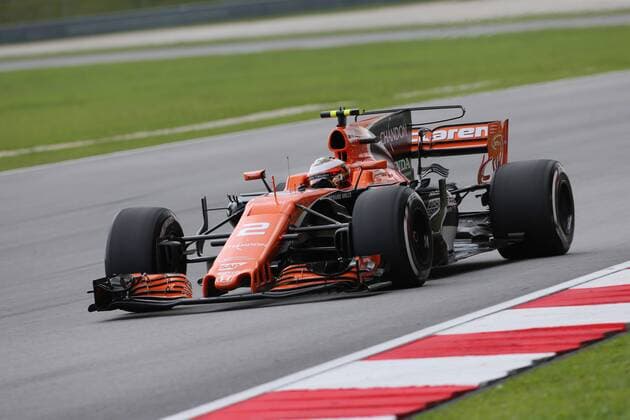 30.09.2017 - Free Practice 3, Stoffel Vandoorne (BEL) McLaren MCL32 Malaysian Grand Prix, Sepang 28 September - 1 October 2017 30.09.2017 - Free Practice 3, Stoffel Vandoorne (BEL) McLaren MCL32 