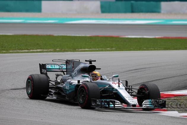 30.09.2017 - Free Practice 3, Lewis Hamilton (GBR) Mercedes AMG F1 W08 Malaysian Grand Prix, Sepang 28 September - 1 October 2017 30.09.2017 - Free Practice 3, Lewis Hamilton (GBR) Mercedes AMG F1 W08 