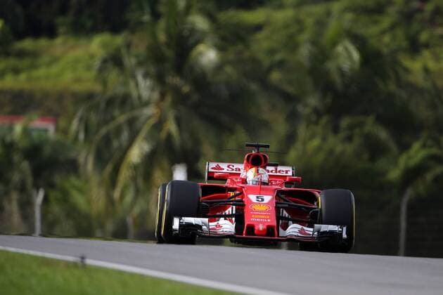 30.09.2017 - Qualifying, Sebastian Vettel (GER) Scuderia Ferrari SF70H Malaysian Grand Prix, Sepang 28 September - 1 October 2017 30.09.2017 - Qualifying, Sebastian Vettel (GER) Scuderia Ferrari SF70H 