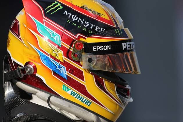 30.09.2017 - Qualifying, Lewis Hamilton (GBR) Mercedes AMG F1 W08 Malaysian Grand Prix, Sepang 28 September - 1 October 2017 30.09.2017 - Qualifying, Lewis Hamilton (GBR) Mercedes AMG F1 W08 