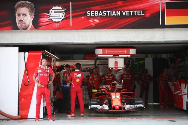 30.09.2017 - Qualifying, Sebastian Vettel (GER) Scuderia Ferrari SF70H Malaysian Grand Prix, Sepang 28 September - 1 October 2017 30.09.2017 - Qualifying, Sebastian Vettel (GER) Scuderia Ferrari SF70H 