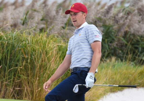 Saturday September 30, 2017: Jordan Spieth of the United States reacts after a shot out of the sand on the 10th hole during the fourth round of the Presidents Cup at Liberty National Golf Course in Jersey City, New Jersey. CSM PGA Golf Herren 2017: Presidents Cup SEPT 30 - ZUMAc04_ 20170930_zaf_c04_189 Copyright: xGregoryxVasilx