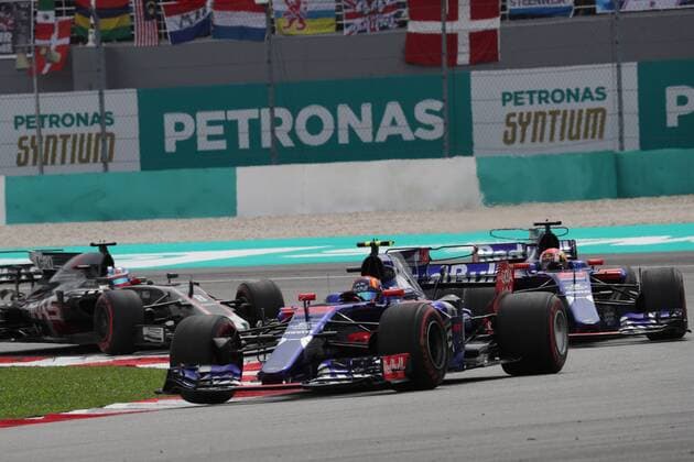 01.10.2017 - Race, Carlos Sainz Jr (ESP) Scuderia Toro Rosso STR12 leads Pierre Gasly (FRA) Scuderia Toro Rosso STR12 Malaysian Grand Prix, Sepang 28 September - 1 October 2017 01.10.2017 - Race, Carlos Sainz Jr (ESP) Scuderia Toro Rosso STR12 leads Pierre Gasly (FRA) Scuderia Toro Rosso STR12 