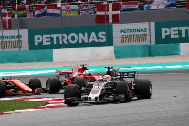 01.10.2017 - Race, Kevin Magnussen (DEN) Haas F1 Team VF-17 Malaysian Grand Prix, Sepang 28 September - 1 October 2017 01.10.2017 - Race, Kevin Magnussen (DEN) Haas F1 Team VF-17 