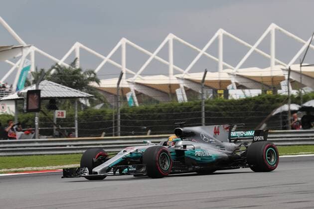 01.10.2017 - Race, Lewis Hamilton (GBR) Mercedes AMG F1 W08 Malaysian Grand Prix, Sepang 28 September - 1 October 2017 01.10.2017 - Race, Lewis Hamilton (GBR) Mercedes AMG F1 W08 