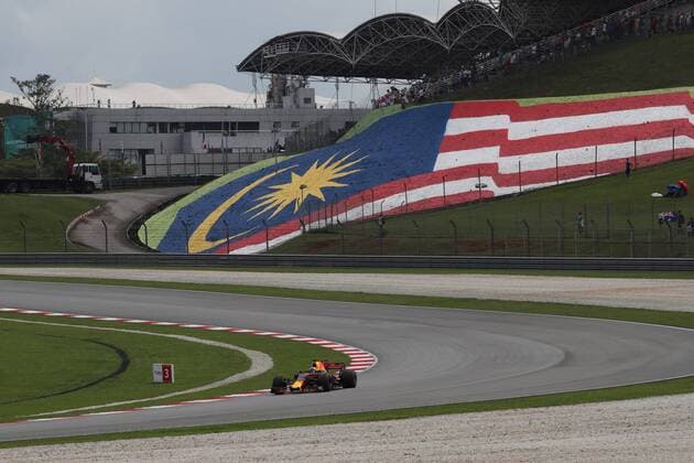01.10.2017 - Race, Daniel Ricciardo (AUS) Red Bull Racing RB13 Malaysian Grand Prix, Sepang 28 September - 1 October 2017 01.10.2017 - Race, Daniel Ricciardo (AUS) Red Bull Racing RB13 