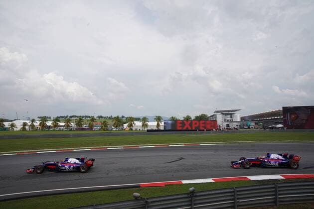 01.10.2017 - Race, Carlos Sainz Jr (ESP) Scuderia Toro Rosso STR12 and Pierre Gasly (FRA) Scuderia Toro Rosso STR12 Malaysian Grand Prix, Sepang 28 September - 1 October 2017 01.10.2017 - Race, Carlos Sainz Jr (ESP) Scuderia Toro Rosso STR12 and Pierre Gasly (FRA) Scuderia Toro Rosso STR12 