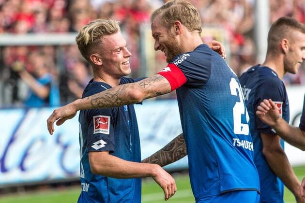 Bundesliga 7. Spieltag: SC Freiburg gegen TSG 1899 Hoffenheim Tor 1:0 für TSG Hoffenheim durch Robin Hack (TSG 1899 Hoffenheim Nr. 37) bei Bundesliga 7. Spieltag: SC Freiburg gegen TSG 1899 Hoffenheim am 01.10. 2017 in Freiburg (Schwarzwald Stadion), Deutschland, Photo: Ulf Schiller 2017 BEAUTIFUL SPORTS xUSx