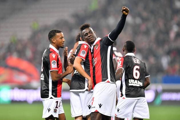 09 Mario BALOTELLI nice 14 ALASSANE PLEA nice JOIE FOOTBALL Nice vs Marseille Ligue 1 Conforama 01 10 2017 FEP Panoramic 
