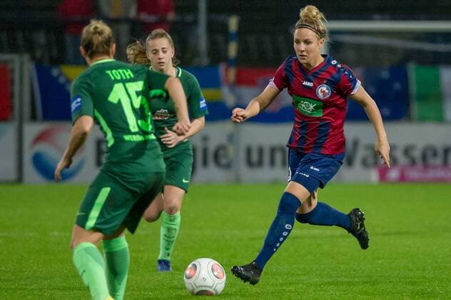Svenja Huth (1. FFC Turbine Potsdam, 9) am Ball, Einzelbild, Aktion, Action, Fussball, Allianz Frauen-Bundesliga, 1. FFC Turbine Potsdam - SV Werder Bremen, xobx