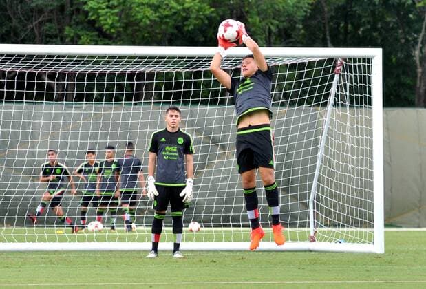 India: Mexico practice session ahead of FIFA U 17 Players of the Mexico football team during a practice session ahead of FIFA U 17 World Cup India 2017.  SaikatxPaulx xPacificxPress