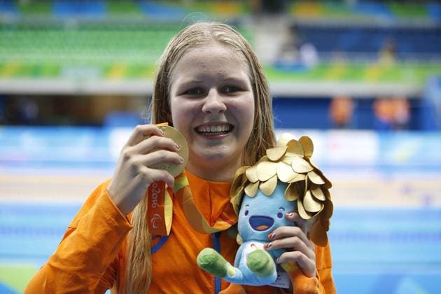 RIO DE JANEIRO 10 09 2016 Swimming Paralympic Summer Games 2016 Barra Olympic Aquatics Stadium Women 400m Free Battle S11 Final Liesette Bruinsma wins gold PS 2016 Swimming Finals 10 09 2016