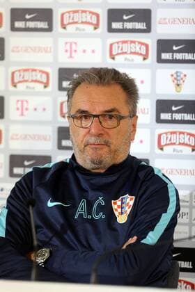 CRO football press - Rijeka, Croatia 05.10.2017. Rijeka, Croatia - Croatian football national team Nationalteam coach Ante Cacic and Luka Modric during press conference PK Pressekonferenz before the qualifying match for the World Championshim against Finland.  GoranxKovacic PIXSELL