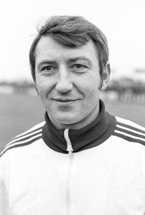 Trainer Helmut Mrosla von Olympia Wilhelmshaven. Aus VfL WOB.- Olympia Wilhelshaven am 07.02.1971.
