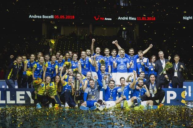 Hannover, Deutschland, 08.10.2017: SSC Palmberg Schwerin und VfB Friedrichshafen gewinen den Volleyball Supercup 2017.