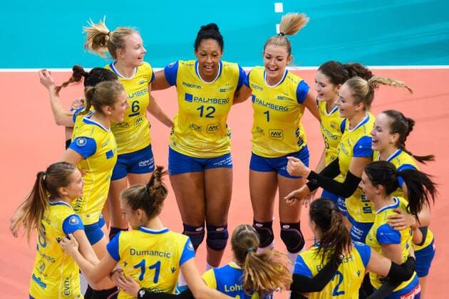08.10.2017, TUI Arena, Hannover Volleyball, Supercup, SSC Palmberg Schwerin vs. Allianz MTV Stuttgart Jubel Schwerin nach Matchball Sieg