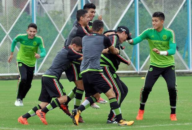 Kolkata: Mexico football team practice session Players of the Mexico football team during a practice session ahead of their second match at FIFA U 17 World Cup India 2017.  SaikatxPaulx xPacificxPress