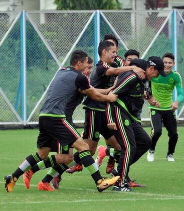 Kolkata: Mexico football team practice session Players of the Mexico football team during a practice session ahead of their second match at FIFA U 17 World Cup India 2017.  SaikatxPaulx xPacificxPress