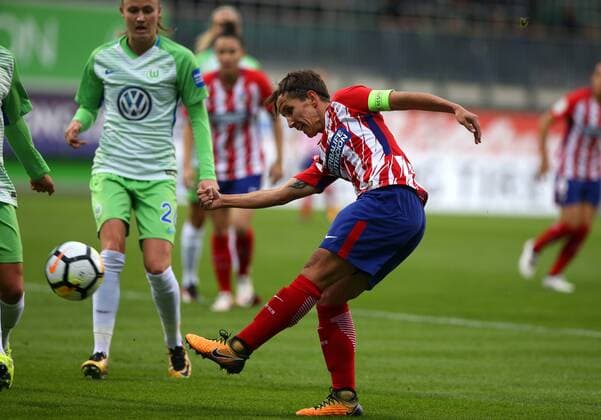 Wolfsburg vs Atletico Madrid CL Women Wolfsburg Germany 11 10 2017 Football VfL Wolfsburg vs Atletico Madrid 1 32 Final UEFA Women Champions League Season 2017 18 Picture shows Sonia Bermudez Atletico Madrid Wolfsburg