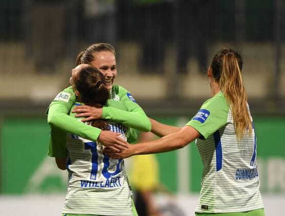 goal celebration Scorer Caroline Graham Hansen Wolfsburg 26 with Tessa Wullaert Wolfsburg 10 Football UEFA Women Champions League VfL Wolfsburg Atletico Madrid xPW001F2Px