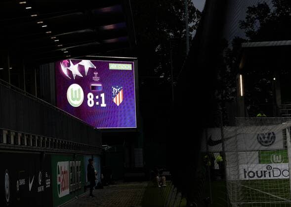 Half-time status 8 1 on the Scoreboard Football UEFA Women Champions League VfL Wolfsburg Atletico Madrid xPW001F2Px