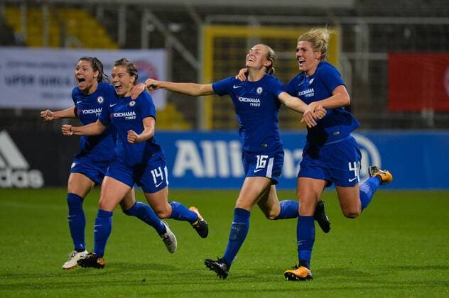 goal celebration After the 1 0 through Fran Kirby FC Chelsea the FC Chelsea Ramona Bachmann FC Chelsea Fran Kirby FC Chelsea Magdalena Eriksson FC Chelsea Millie Bright FC Chelsea Munich Munich Germany Germany 11 10 2017 Football UEFA Women s Champions League FC Bavaria Munich FC Chelsea xklx