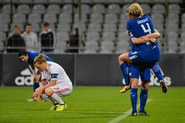Chapman Captain FC Chelsea and Millie Bright FC Chelsea cheer After the Next come in the UWCL at Bottom his knees and disappointed Melanie Behringer FC Bavaria Munich Mel Behringer Munich Munich Germany Germany 11 10 2017 Football UEFA Women s Champions League FC Bavaria Munich FC Chelsea xklx