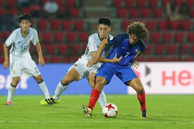 Yuki Kobayashi (JPN), Yacine Adli (FRA), OCTOBER 11, 2017 - Football Soccer : FIFA U-17 World Cup India 2017 Group E match between France 2-1 Japan at Indira Gandhi Athletic Stadium in Guwahati, India. Noxthirdxpartyxsales  (tsra005587)