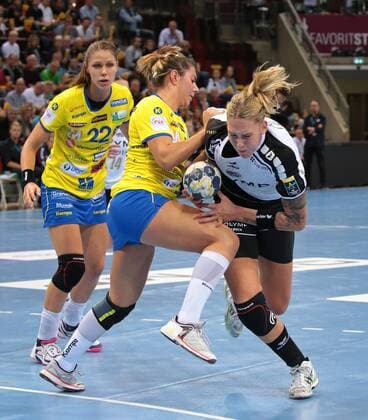 14 10 2017 Germany Ludwigsburg Germany Handball Champions League Women Season 2017 2018 SG BBM Bietigheim vs Metz Handball v l Xenia Smits Metz Laura Metz Luisa Schulze BBM