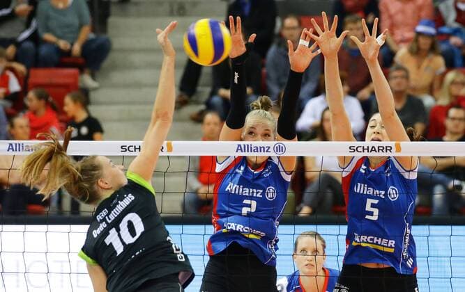 Stuttgart Volleyball Bundesliga Alliance MTV Stuttgart vs Ladies in Black Aachen from left Nicole Oude Luttikhuis Aachen Femke Stoltenborg Alliance Molly McCage Alliance