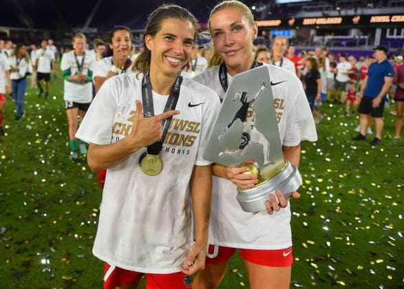 October 14, 2017 - Orlando, Florida, United States - Orlando, FL - Saturday October 14, 2017: Tobin Heath, Allie Long and the Portland Thorns FC celebrate their National Women s Soccer League (NWSL) Championship win by defeating North Caroline Courage 1-0 during the NWSL Championship match between the North Carolina Courage and the Portland Thorns FC at Orlando City Stadium. Tobin Heath, Allie Long and the Portland Thorns FC celebrate their National Women s Soccer League (NWSL) Championship win by defeating North Caroline Courage 1-0 - ZUMAt139 20171014_zaa_t139_145 Copyright: xBradxSmithx