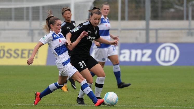 v left Stefanie Weichelt MSV 19 Tanja Pawollek Frankfurt 31 duel Duel Duel Tackle Tackling Dynamics Action Action shot Football Alliance Women Bundesliga 1 FFC Frankfurt MSV Duisburg xozx