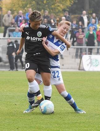 15 10 2017 xpsx Football 1 Bundesliga Women 1 FFC Frankfurt MSV Duisburg emspor v l Kumi Yokoyama 1 FFC Frankfurt Vanessa Martini MSV Duisburg Frankfurt at Main