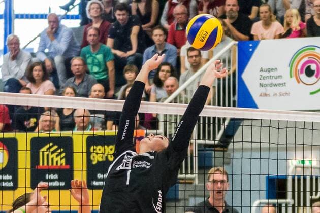 Bailey Marie Nichol Black White Erfurt 1 Action shot Action Volleyball 1 Bundesliga Women USC Muenster Black White Erfurt xprx